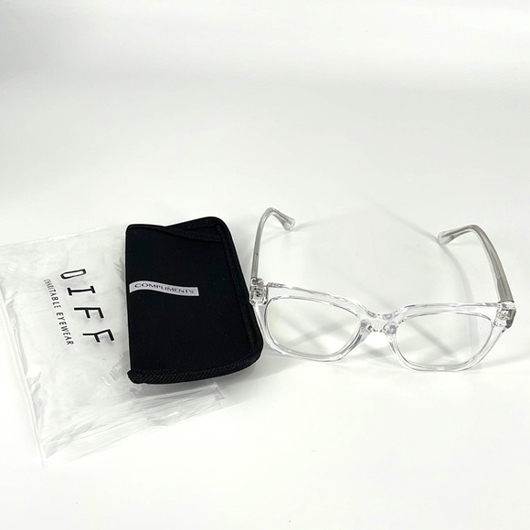 Diff Eyewear Accessories - Diff Eyewear NWOT Mia blue light glasses